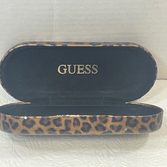 GUESS Designer Leopard Print Case for Eyeglasses - Picture 3 of 11